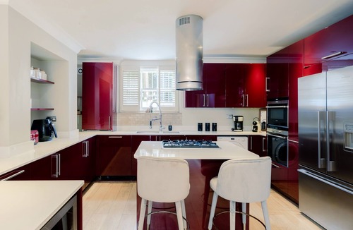 Nine Elms House | Immaculate Massive Classy Chic Family Abode+Garden off US Embassy (sleeps 8)