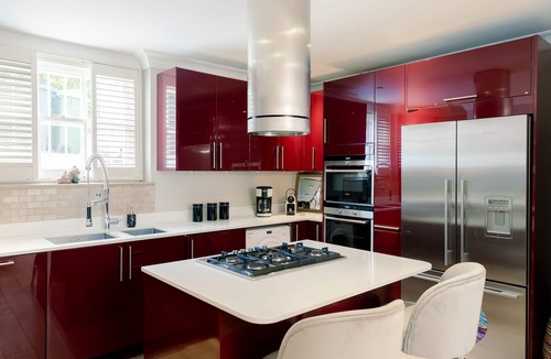 Nine Elms House | Immaculate Massive Classy Chic Family Abode+Garden off US Embassy (sleeps 8)