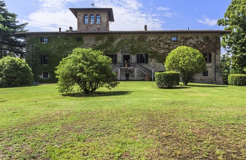 Lastra a Signa Villa | Immersed in the Heart of the Tuscan countryside, in the luxury of yesteryear