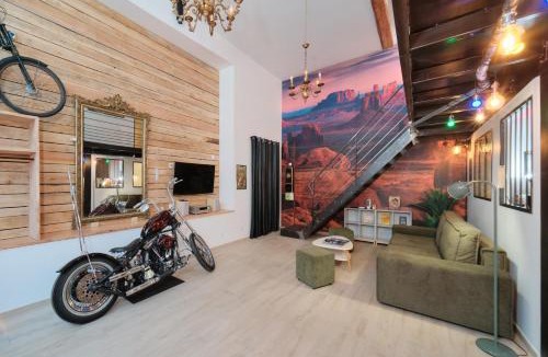 Annonay Apartment | Immersive loft, 2 bedrooms, downtown, parking