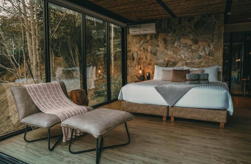 Circasia Hotel | Immersive Nature Haven at Tranquil Forest Suite w/Scenic Mountain Views