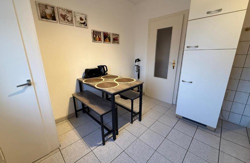 Stadtmitte Apartment | Immo-Vision - VW näher geht nicht, Parkplatz, Küche, Wlan