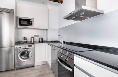 Gaztambide Apartment | Impeccable Chamberí 2BR with amazing terrace, near the city center, by Blueground