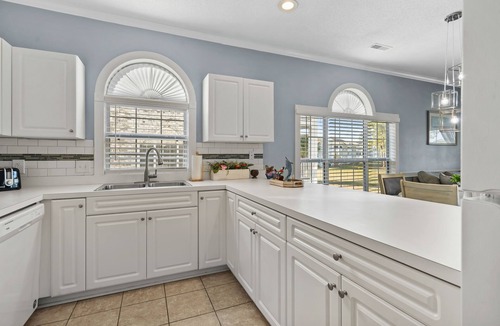 Central Myrtle Beach Apartment | Impeccable Golf View- 4 BDs- Pools - Near Broadway
