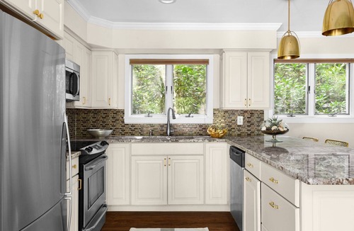 Northwest Harbor House | Impeccably Designed East Hampton Home with Complete Privacy and Pool,.