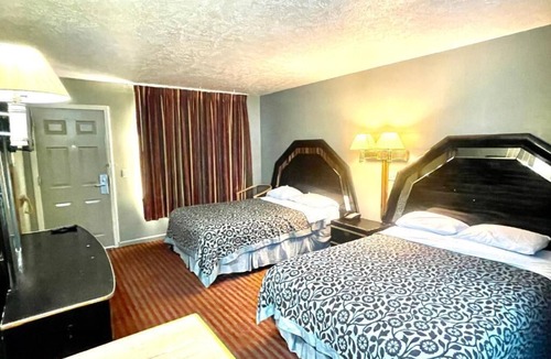 Mullins Hotel | Imperial motel