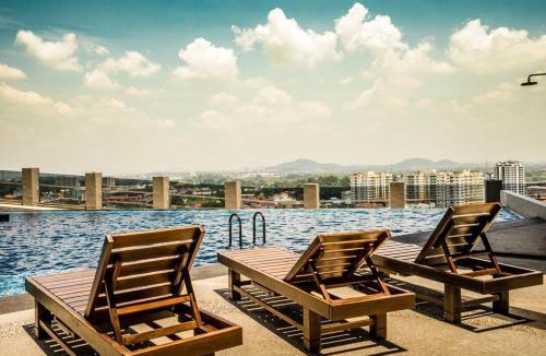 Taman Melaka Raya Apartment | Imperio Residence Melaka - Private Jacuzzi with Seacityview stay with Wifi