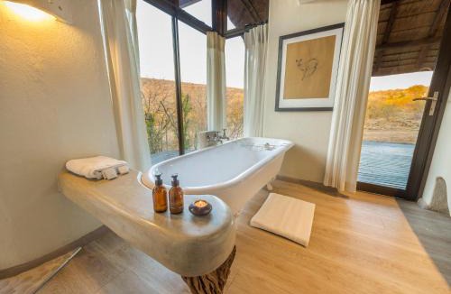 Madikwe Game Reserve Cabin | Impodimo Game Lodge