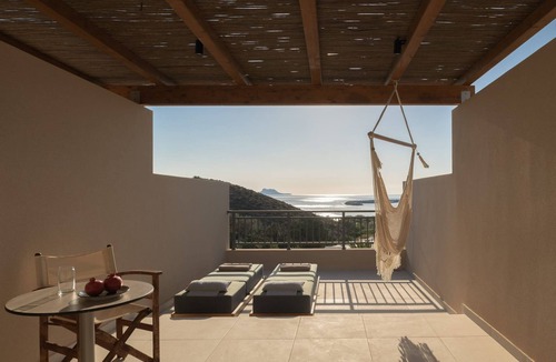 Agia Galini Villa | Impressive Agios Vasilios Suite | Ralph Suite | 1 Bedroom | Private Furnished