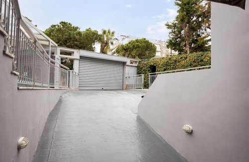 Vari-Voula-Vouliagmeni Villa | Impressive Athens Apartment | Athens Charming Nest | 1 Bedroom