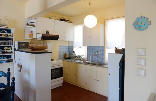 Agii Anargiri House | Impressive Maisonette with Sea View and Wi-Fi
