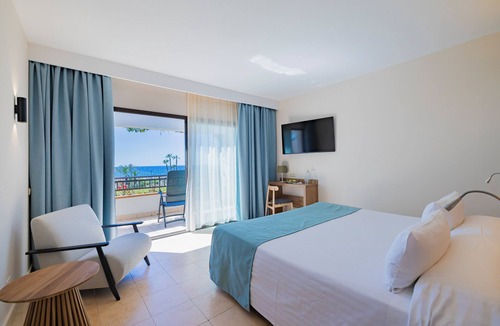 Motril Resort | Impressive Playa Granada Golf