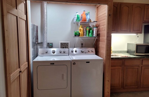 Del Rio RV Rental | Impressive Secluded Tented Cabin with Fire Pit in Del Rio, Tennessee