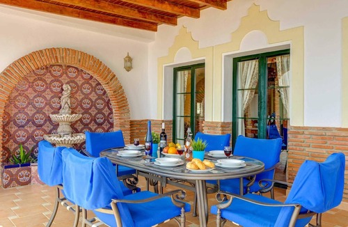 Frigiliana Villa | Impressive villa with great views and sun terrace