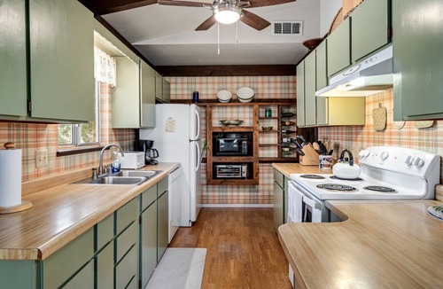 Groveland Villa | Impressive Villa with Ping Pong Table and Barbecue in Groveland, California