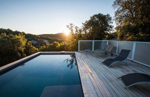 Causse-de-la-Selle Apartment | In a 17th century farmhouse with swimming pool, north of Montpellier, south of the Cévennes