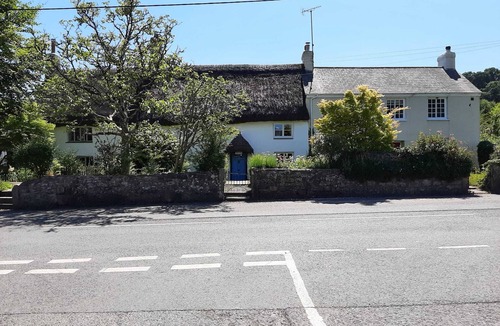 Sticklepath Cottage | In a delightful village within Dartmoor National Park. Pet & children friendly.