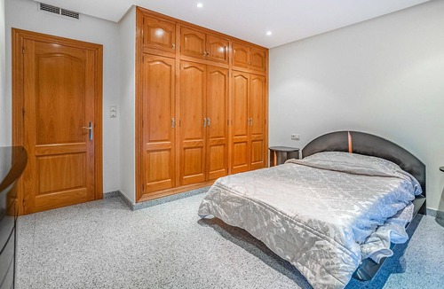 El Esparragal House | In a suburb of Murcia awaits you this authentic vacation home with beautiful garden and amenities.