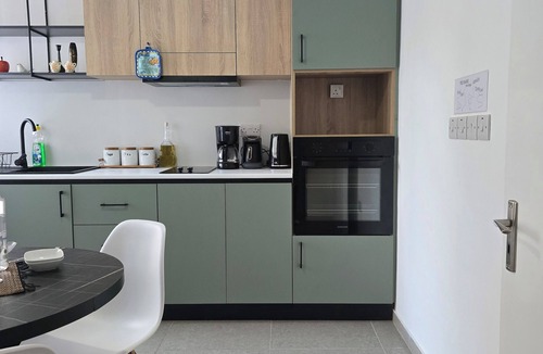 Yenisehir Apartment | in between modern and historical nicosia, walking distance to major attractions