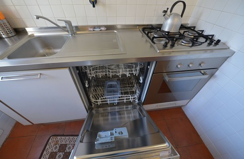 Corniglia Apartment | In Corniglia with balcony