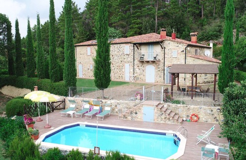 Montecastelli House | in Montecastelli Pisano mit beheiztem Whirlpool by Interhome