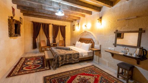 Cavusin Hotel | In Stone House