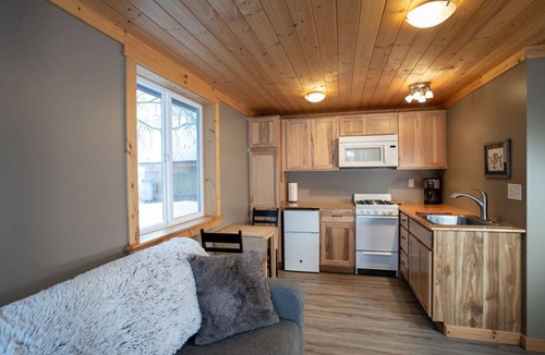 Talkeetna Cabin | In the heart of Downtown Talkeetna: Susitna Cabin
