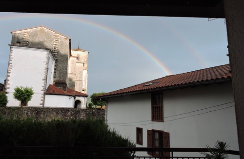 Vera de Bidasoa Apartment | In the heart of the pretty village of Bera in Navarre, on the road to the Ibardin pass