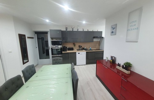 Audrieu House | In the heart of Normandy Magnificent house with jacuzzi 25mn from the sea