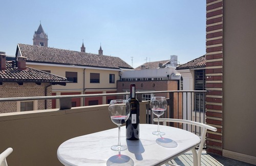 Langhe and Roero House | In the Historic Centre, with a View of the Towers