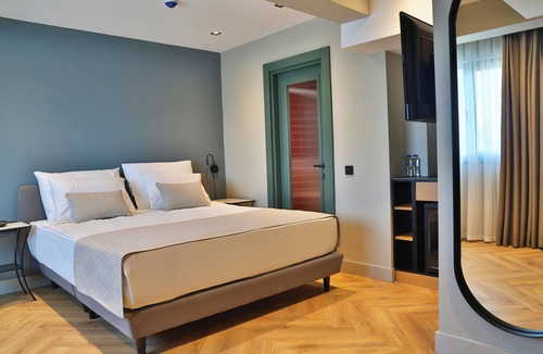 Kaleici Hotel | In The Middle Hotel