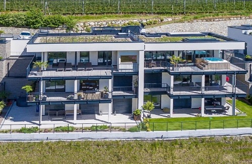 Schenna Apartment | In the panoramic penthouse Skygarden holiday dreams were.