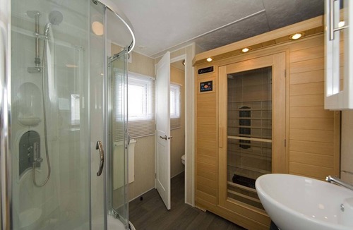 Zuna Cabin | In this accommodation with sauna you can completely relax!
