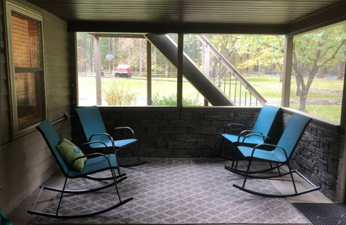 Clarington House | Incorrect rates on VRBO , 399 thru May 23, 449 Summer rates. Plus fees & taxes.