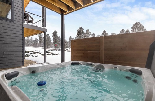 Lead Cabin | Incredible 2-Level Modern Lodge w/Paved Road, Hot Tub, Open Living,Clubhouse