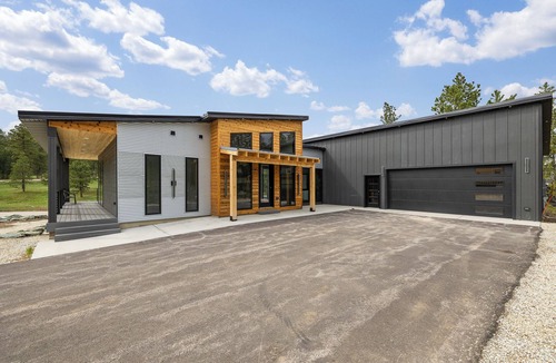 Lead Cabin | Incredible 2-Level Modern Lodge w/Paved Road, Hot Tub, Open Living,Clubhouse