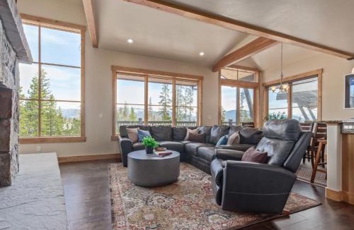 Wildernest House | Incredible 3BR Tranquil Setting & Space to Spare