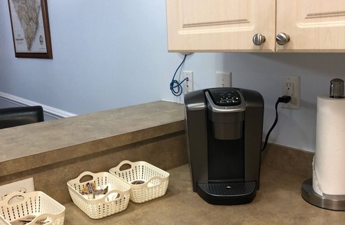 Central Myrtle Beach Condo | Incredible Clean 3 bedroom condo, new furniture, beds, TVs, paint, private Wifi