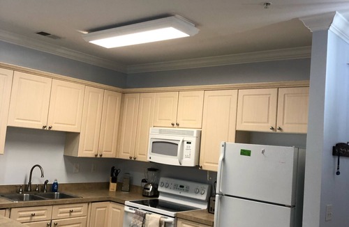 Central Myrtle Beach Condo | Incredible Clean 3 bedroom condo, new furniture, beds, TVs, paint, private Wifi