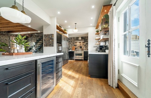 Old Quebec House | Incredible historic heritage home of 2700 sq ft. Perfect for family gatherings!