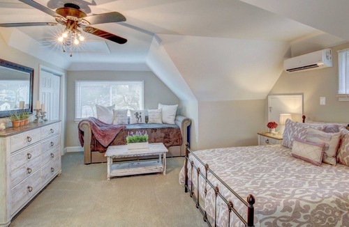 Chesapeake Beach House | Incredible home Newly renovated Sleeps up to 9