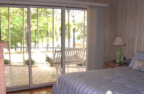 LaGrange House | Incredible Lakefront Home, Huge Outdoor Hot Tub, West Point Lake ~GA ~