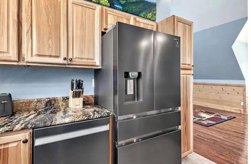Fletcher Apartment | Incredible luxury apartment 15 min to Asheville!