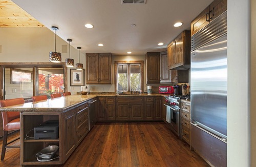 Whitefish House | Incredible luxury townhome in downtown Whitefish! 1 block from all downtown shops and restaurants