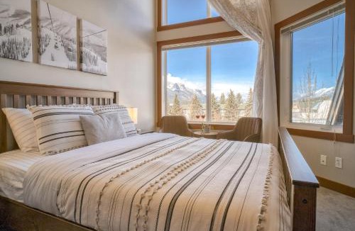 Canmore House | Incredible Mountain View Townhouse in DT Canmore w/A/C & U/A Parking