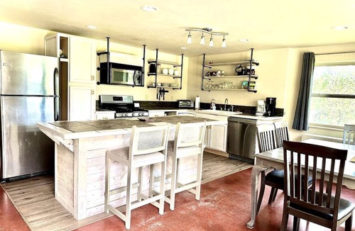 Whitehall Cottage | Incredible Peaceful Cottage with Barbecue in Whitehall, Montana