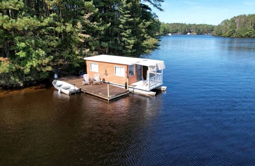Brantingham House | Incredible Private Island for the Ultimate Family Vacation with Amazing Outdoor Activities on Brantingham Lake, New York
