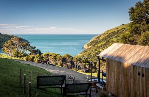 Little Akaloa Cabin | Incredible Tiny House Rental with Amazing Views in Akaroa, South Island