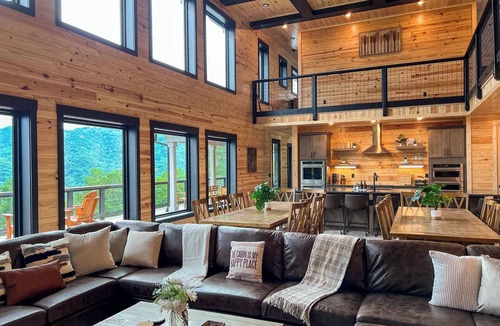 Boone House | Incredible Views, Arcades, Spa - Peachtree Ridge