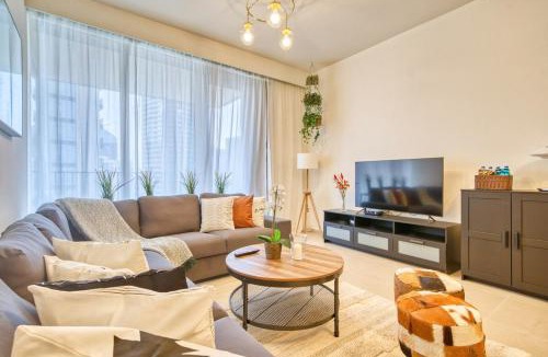 Downtown Dubai Apartment | Incredible Views From This Classy Apt With Terrace